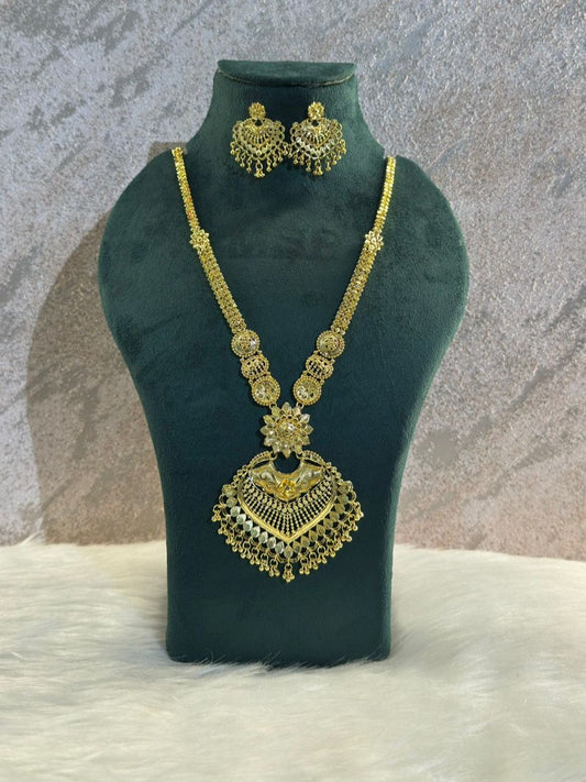 Chandbali Pendant Necklace Set